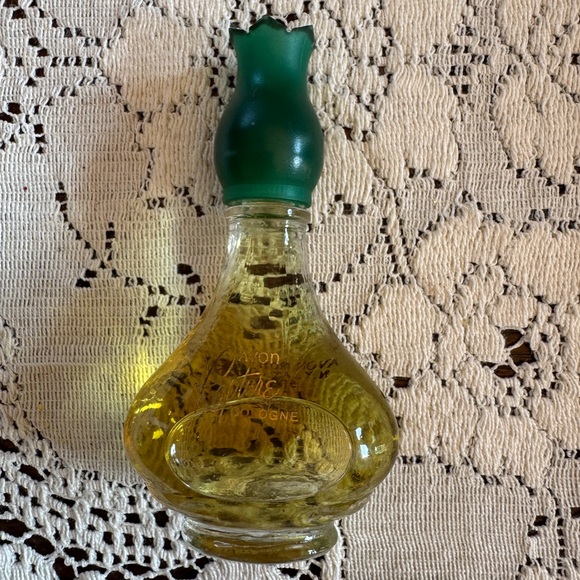 Avon Elegant Women's Fragrance Bottles - Green and Yellow - Picture 6 of 13